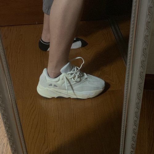 Yeezy  700 Analog sneakers photo review