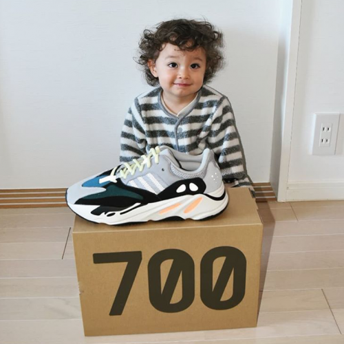 Yeezy Boost 700 Wave Runner sneakers photo review