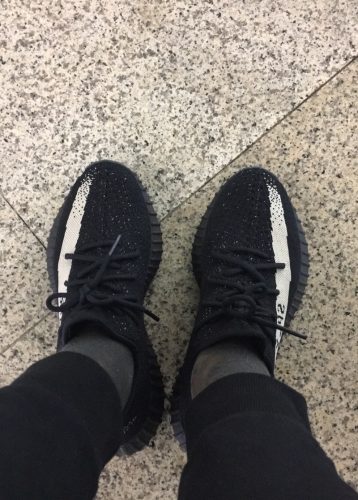 Yeezy Boost 350 V2 Oreo photo review