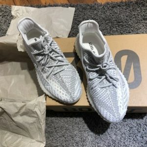 Yeezy  Boost 350 V2 Static photo review