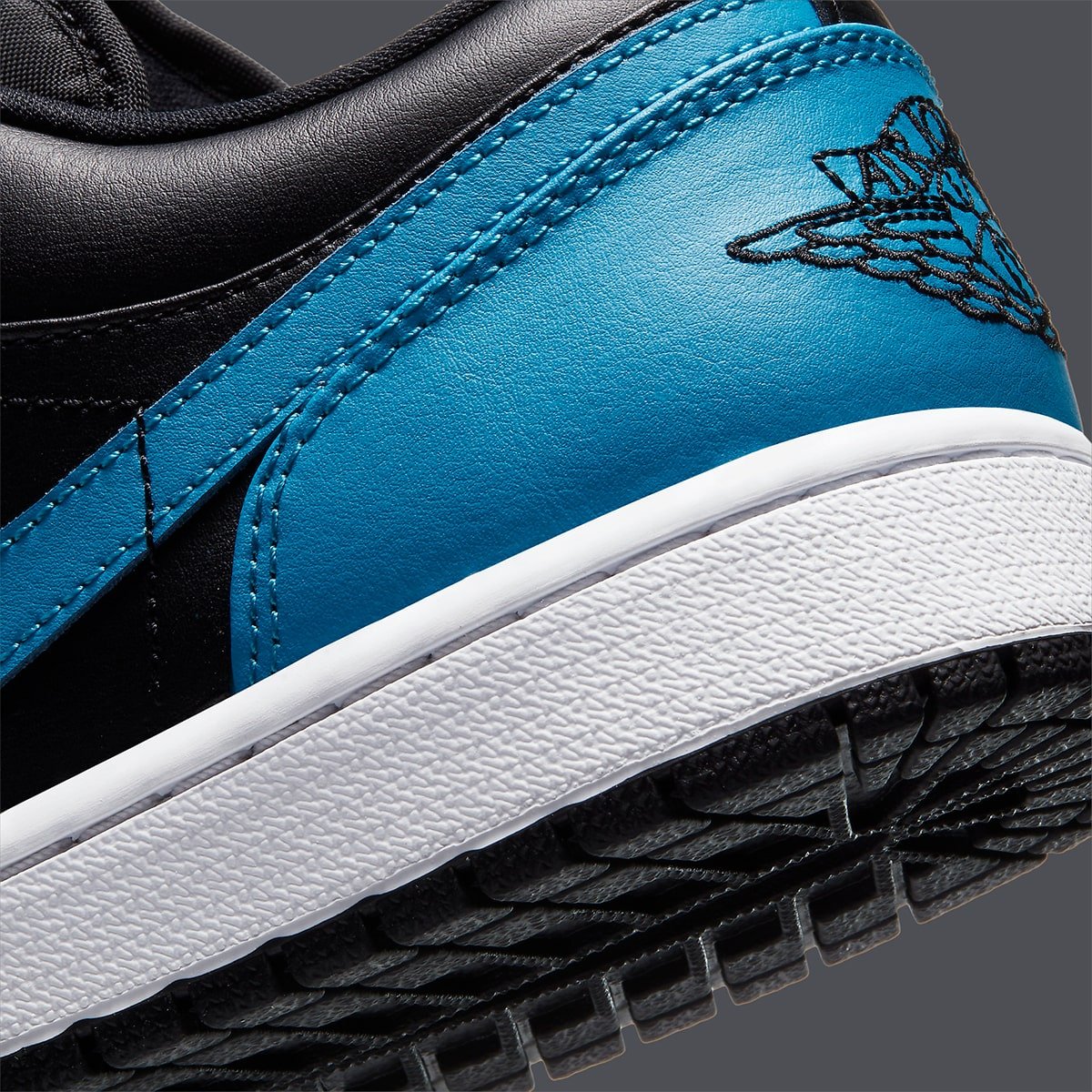 air-jordan-1-low-laser-blue-553558-410-release-date-8