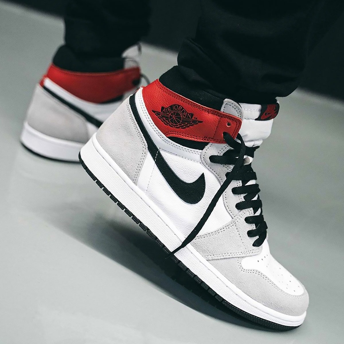 Air Jordan 1 Retro High OG 'Smoke Grey' - Pk-Kicks